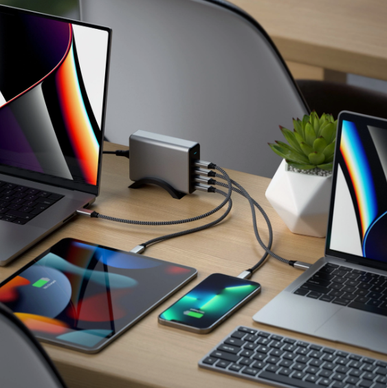 Satechi 165W USB-C 4-Port PD GaN Charger - Space Gray