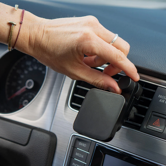 Peak Design Car Vent Mount Charging