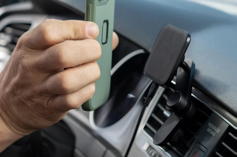 Peak Design Car Vent Mount Charging